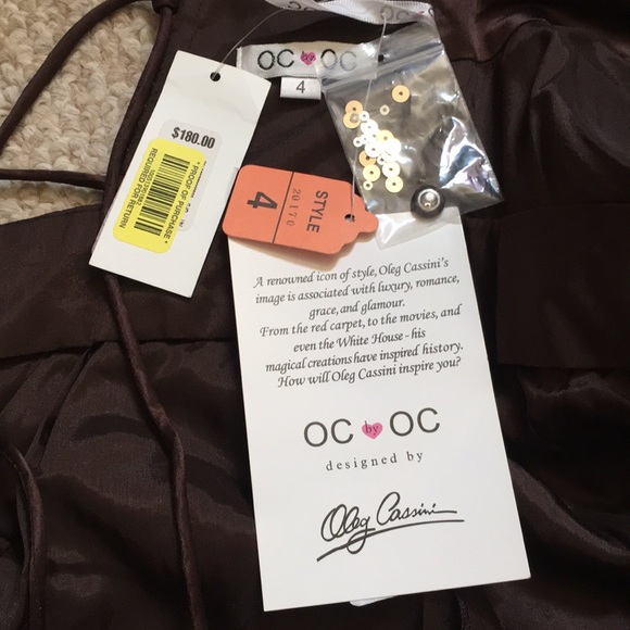 ‼️PRICE DROP‼️Oleg Cassini coffee/gold mini. - Picture 4 of 7